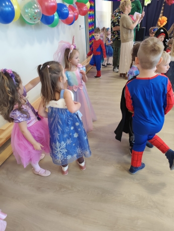 inbound2423027672433692329