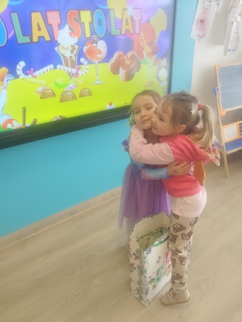 inbound8738467573474695456