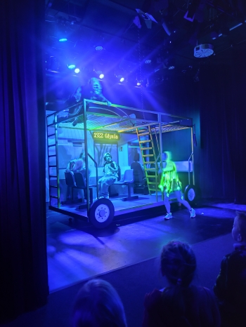 inbound7065493749686834792