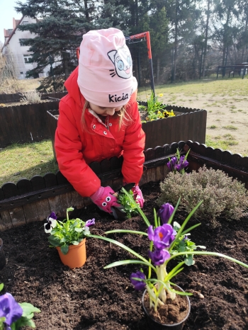 inbound1733779087438395015