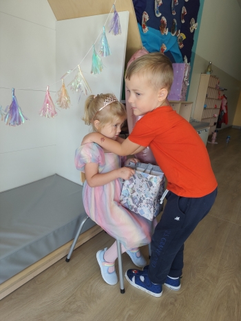 inbound6425719828606207120