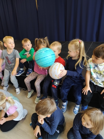 inbound5072843610395705953