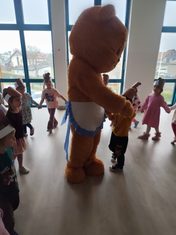 inbound7011030163459605452